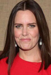 Ione Skye